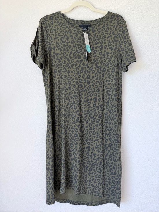 Sanctuary Dresses & Skirts - Sanctuary NWT Leopard Cold Shoulder Tee Dress Olive Cotton Blend Midi M